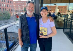 mike-veeck-after-fun-is-good-book-signing